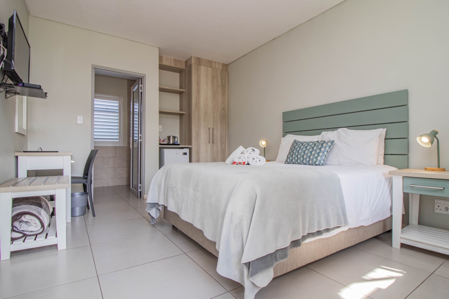 14 Bedroom Property for Sale in Kleinmond Western Cape